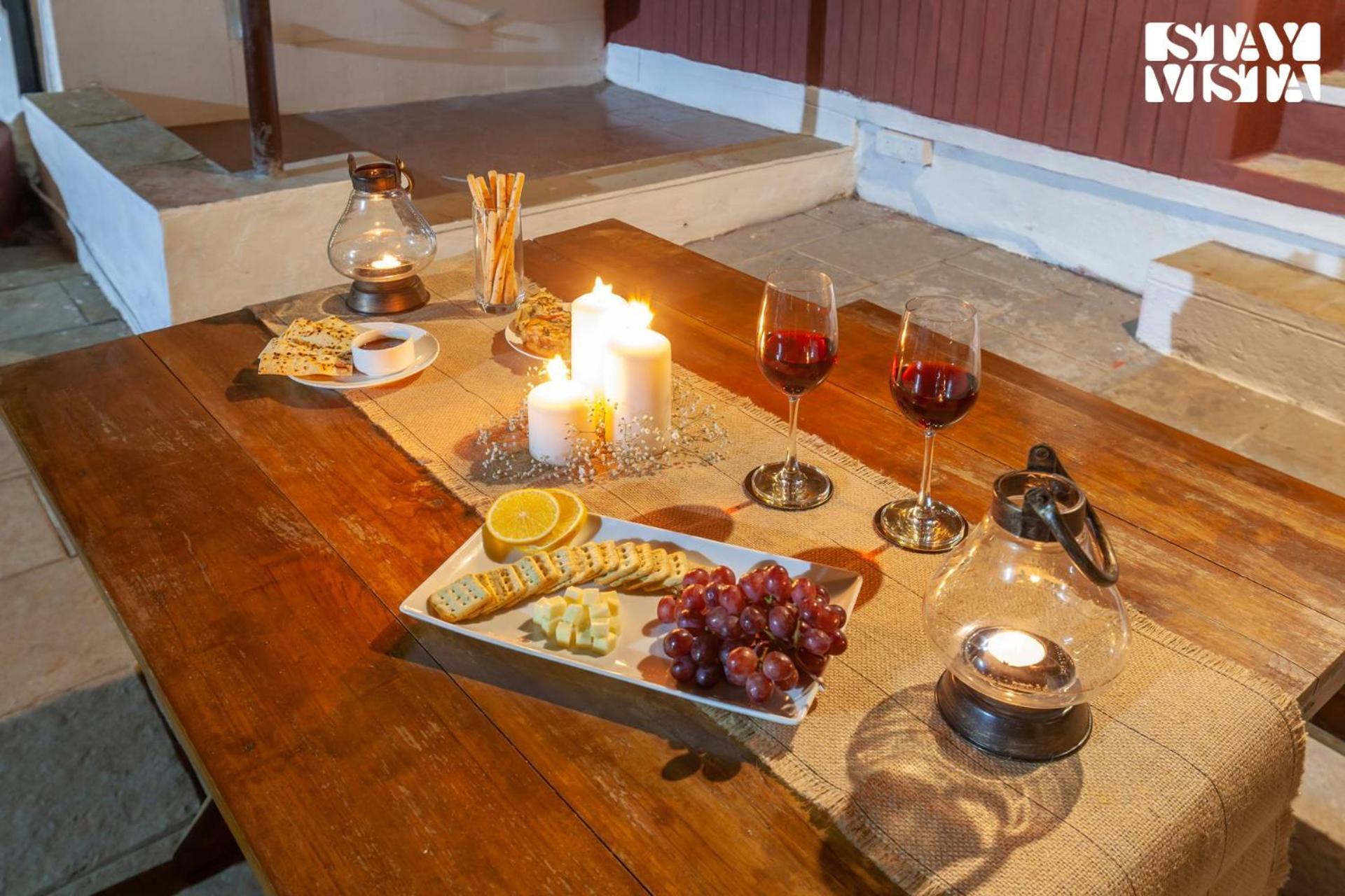 Stayvista'S Firefly Mountain Retreat - Villa With Private Pool, Gazebo & Terrace Карджат Екстериор снимка